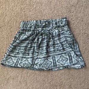 Patterned Lightweight Shorts